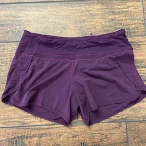 Lululemon shorts size 6 4”long